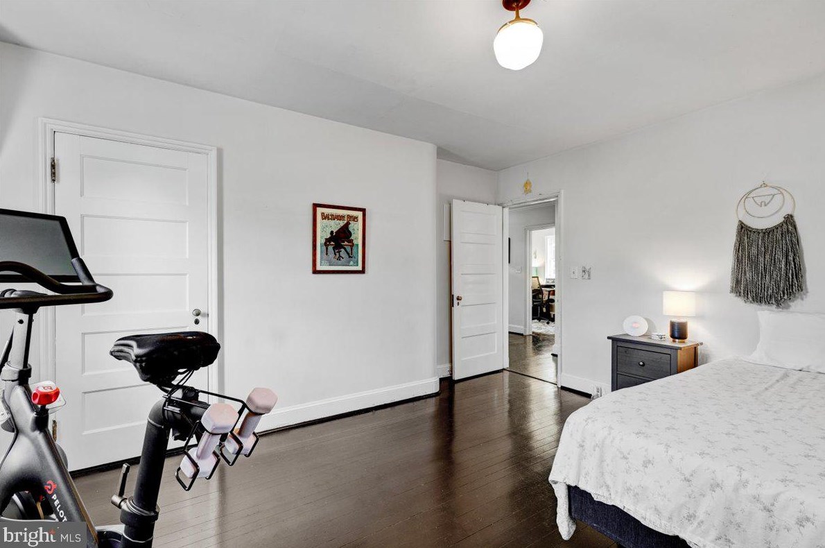 311 Wendover Rd, Baltimore MD  21218-1128 exterior