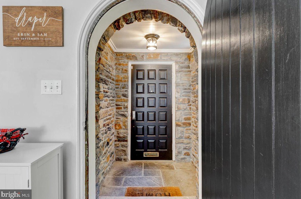 311 Wendover Rd, Baltimore MD  21218-1128 exterior