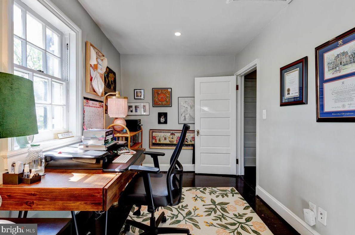 311 Wendover Rd, Baltimore MD  21218-1128 exterior