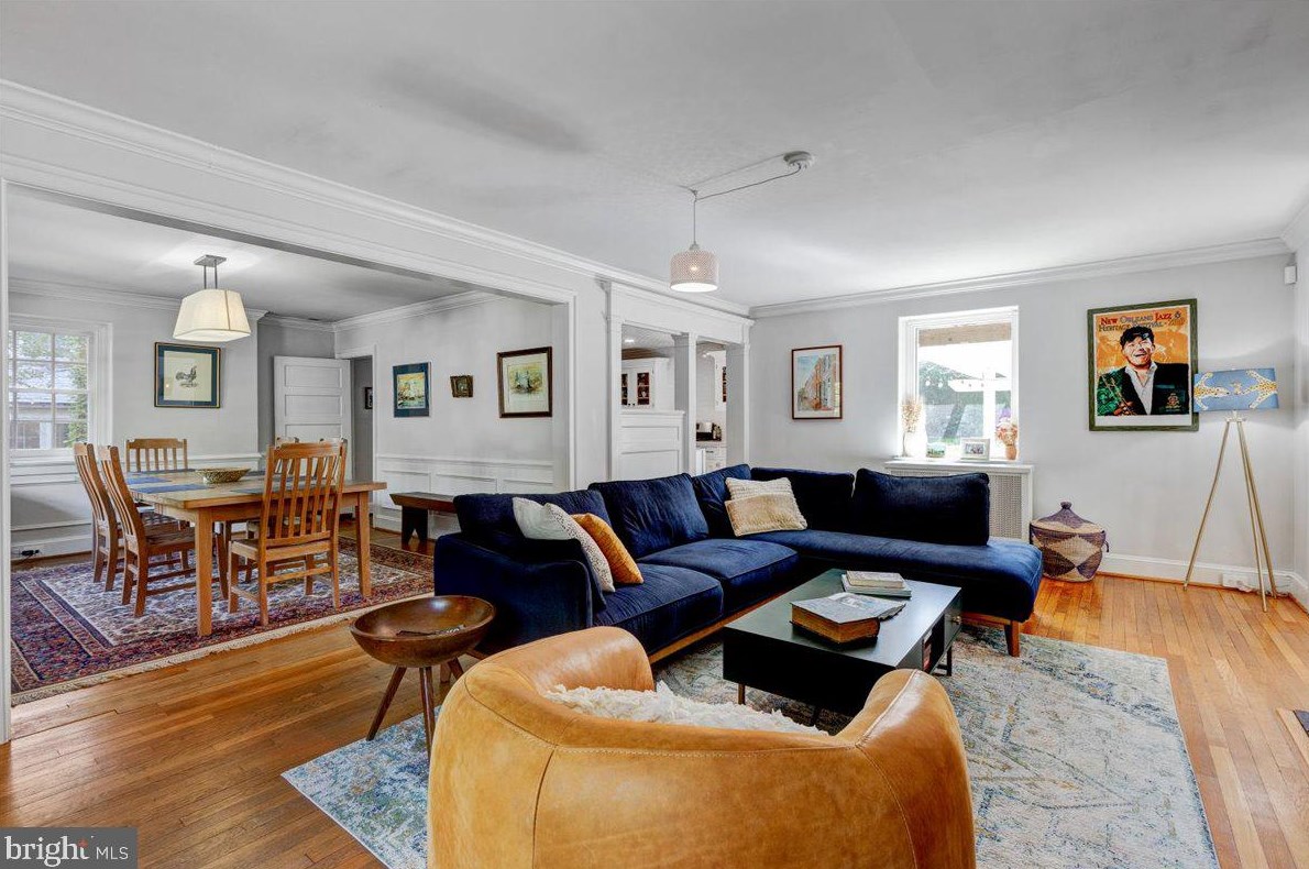 311 Wendover Rd, Baltimore MD  21218-1128 exterior