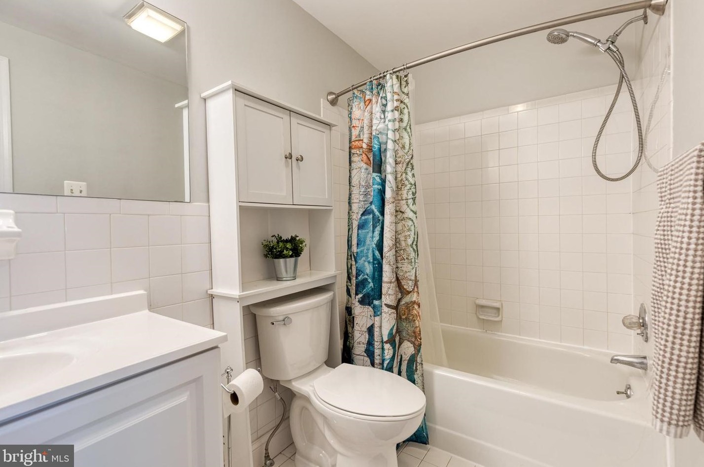 829 Sharp St, Baltimore MD 21201-2413 exterior