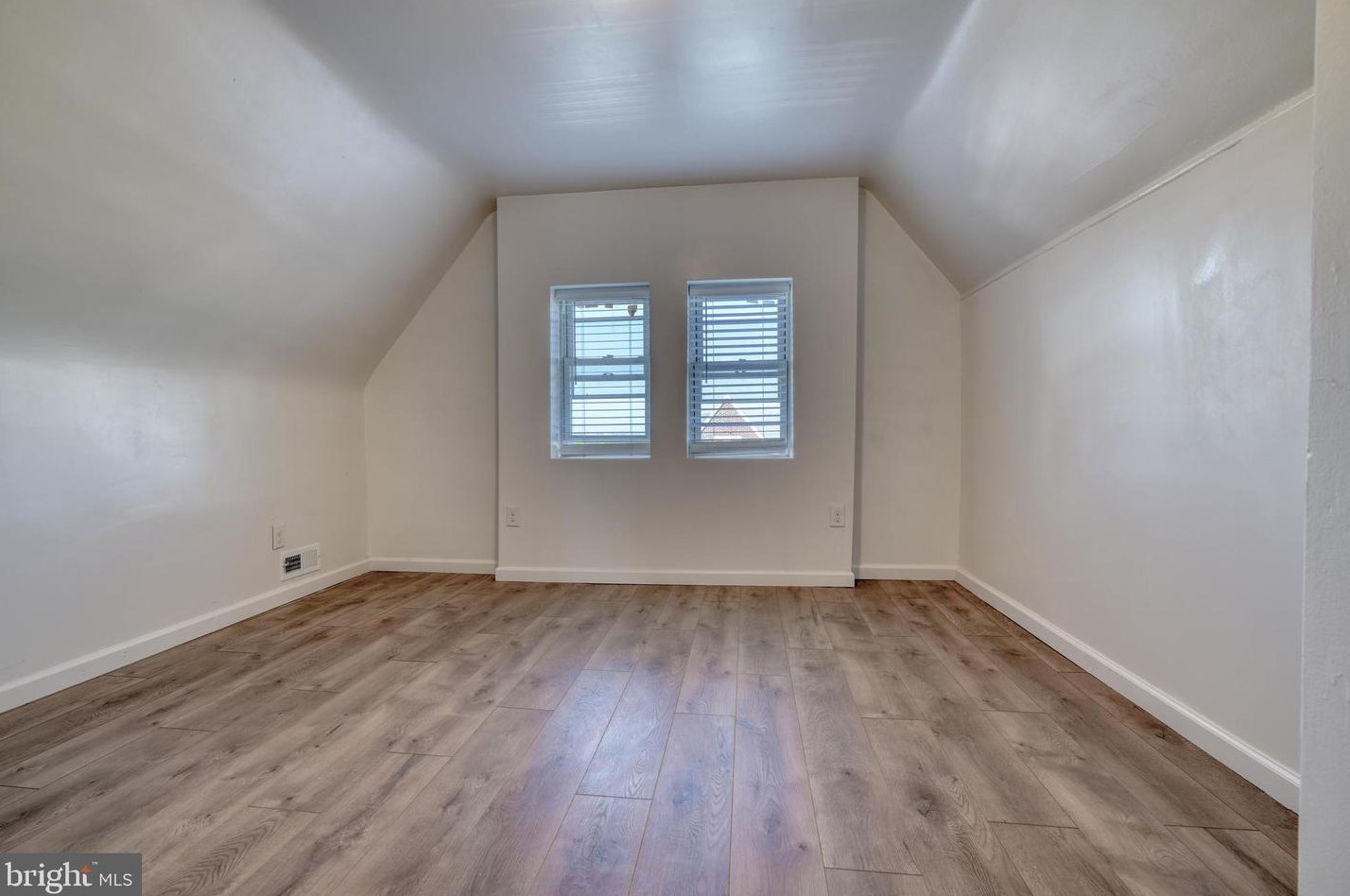 646 Augusta Ave, Baltimore MD  21229-1801 exterior