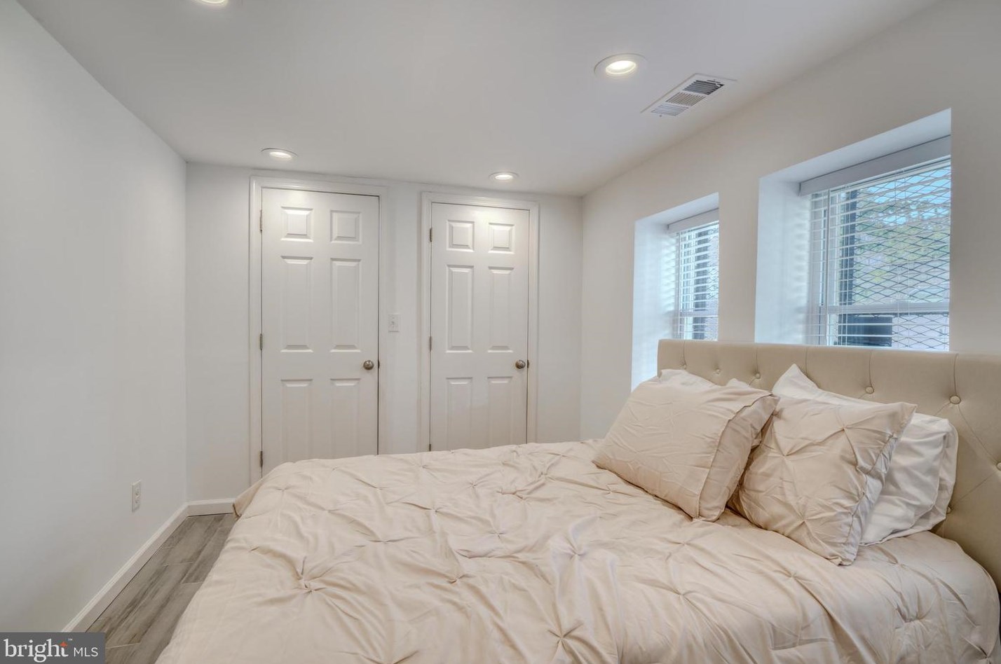 646 Augusta Ave, Baltimore MD  21229-1801 exterior