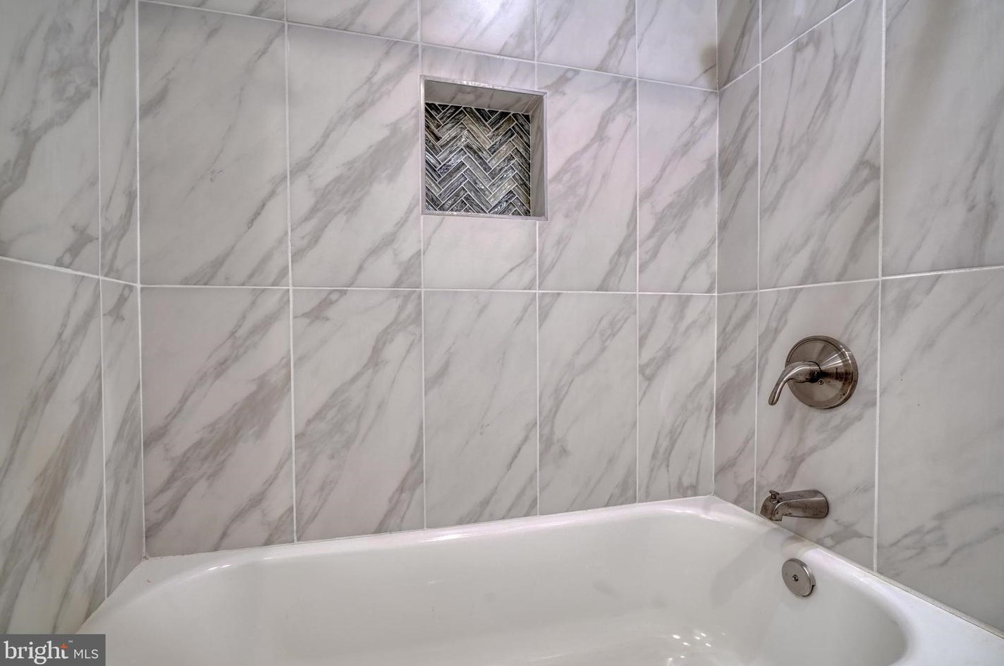 646 Augusta Ave, Baltimore MD  21229-1801 exterior