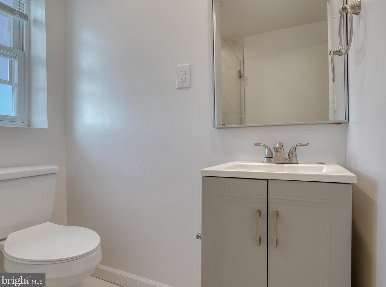 646 Augusta Ave, Baltimore MD  21229-1801 exterior