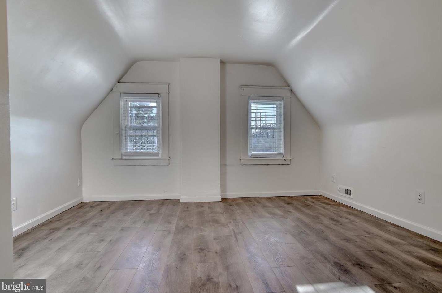 646 Augusta Ave, Baltimore MD  21229-1801 exterior