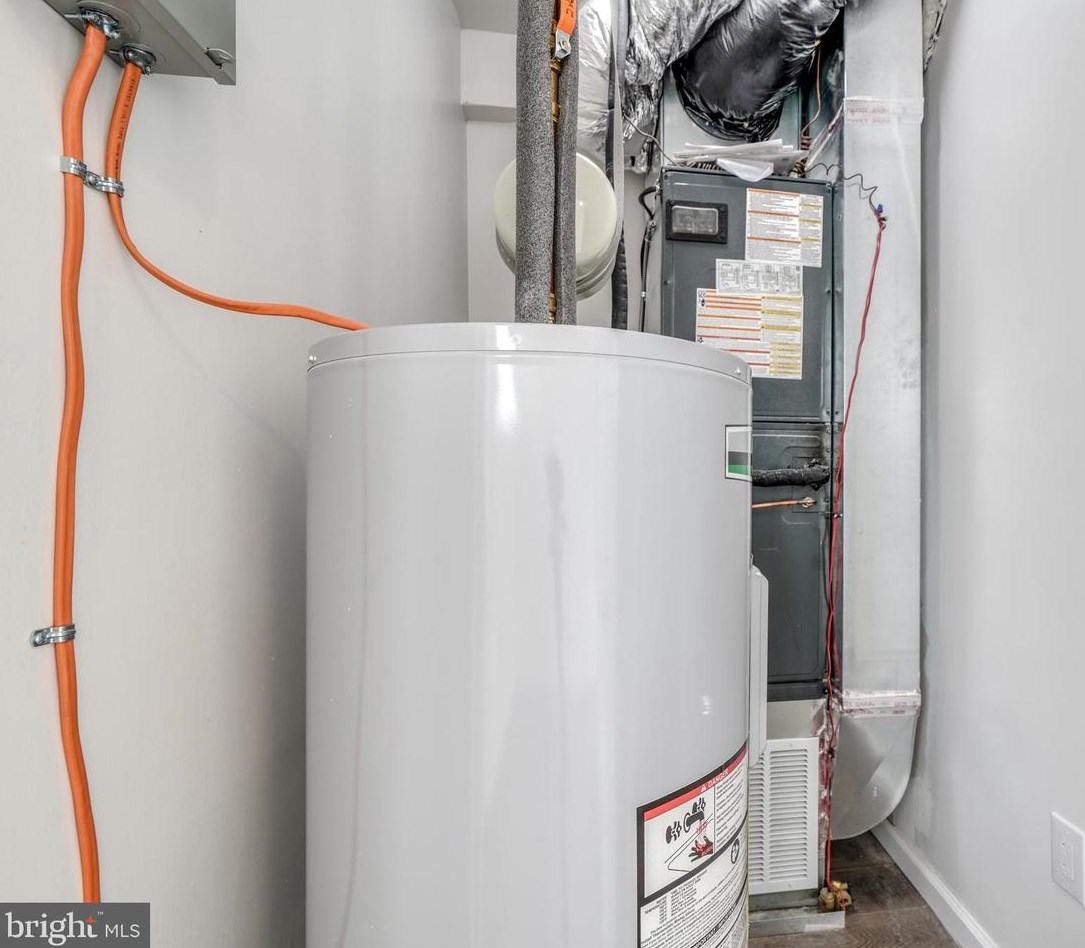 646 Augusta Ave, Baltimore MD  21229-1801 exterior