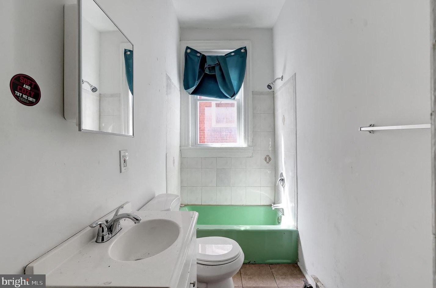 1633 Hilton St, Baltimore MD 21216-3361 exterior