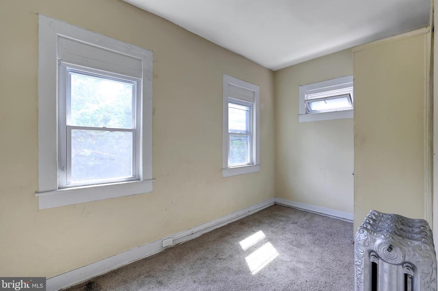 1633 Hilton St, Baltimore MD 21216-3361 exterior