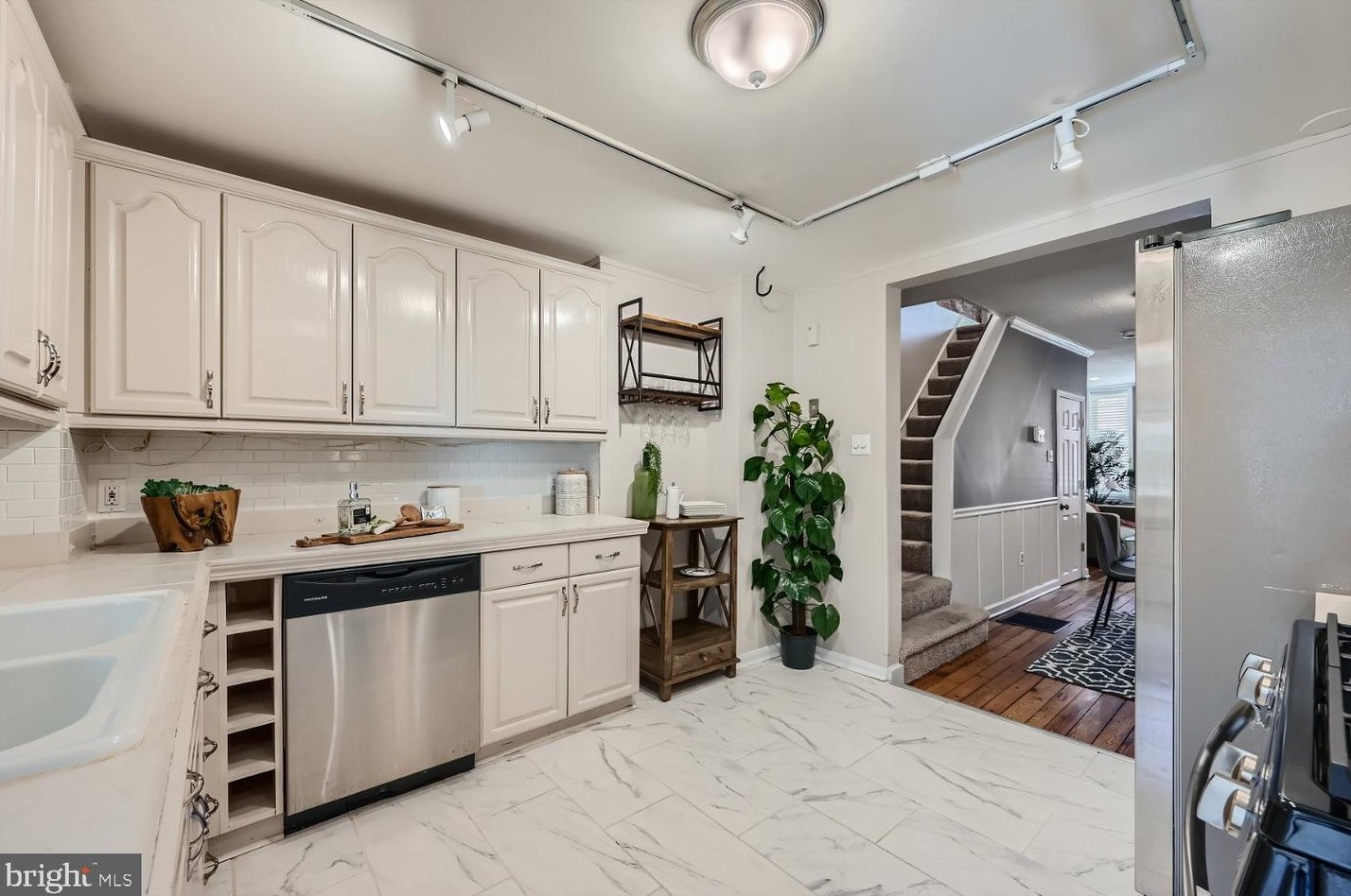 9 Heath St, Baltimore MD  21230-4815 exterior