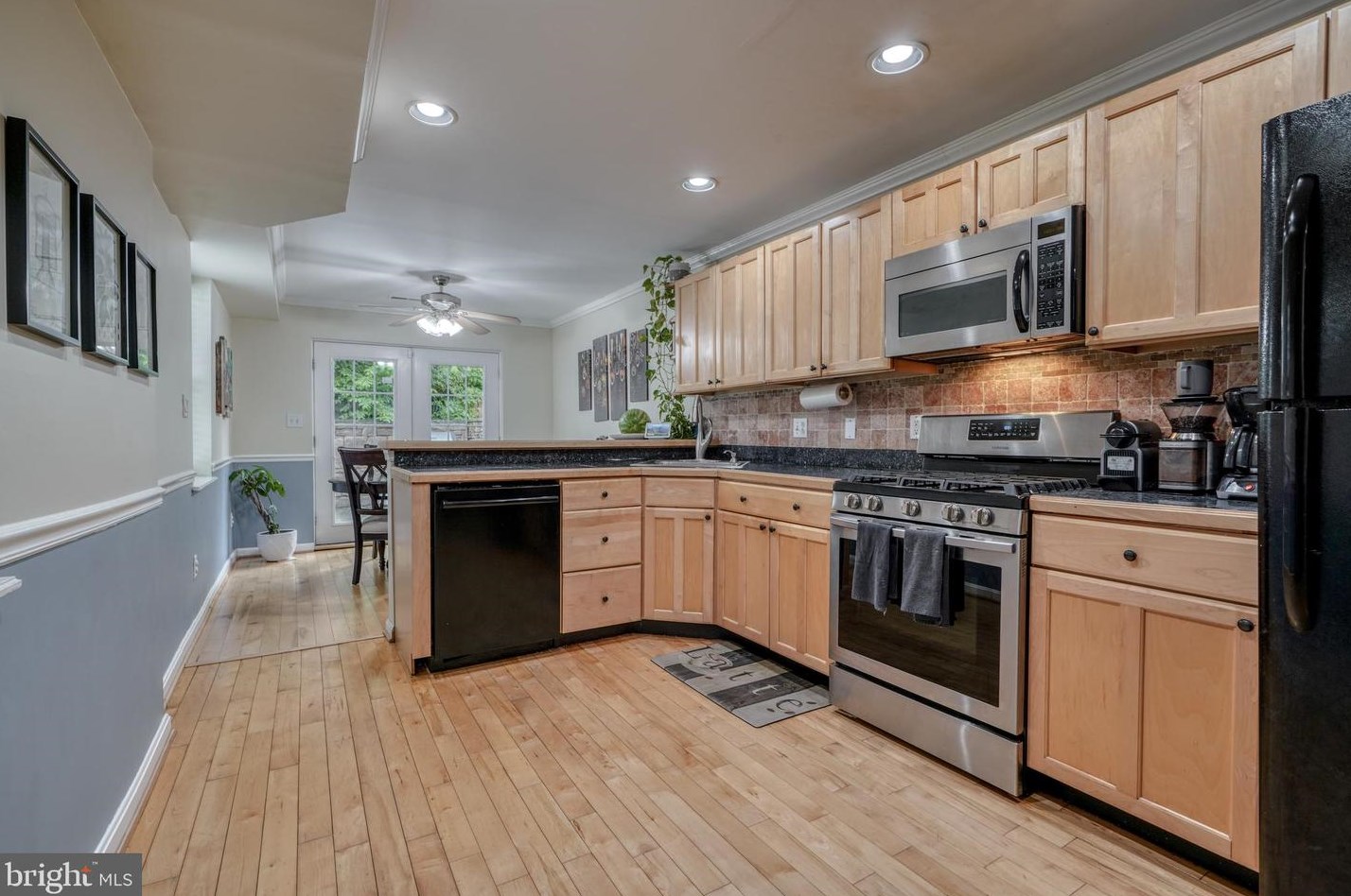 724 Luzerne Ave, Baltimore MD  21205-2614 exterior