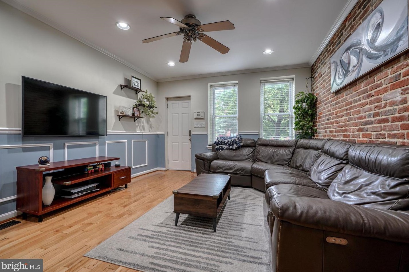 724 Luzerne Ave, Baltimore MD  21205-2614 exterior