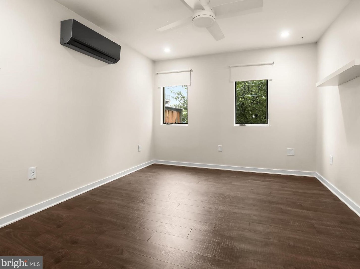 906 Decker Ave, Baltimore MD  21224-4939 exterior