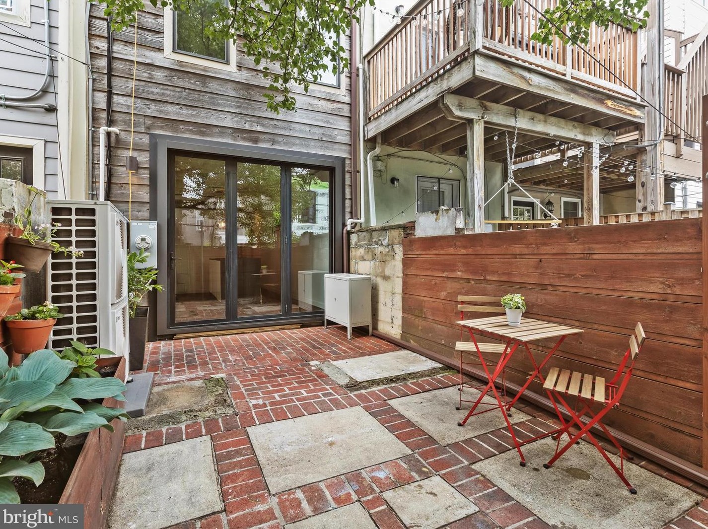 906 Decker Ave, Baltimore MD  21224-4939 exterior