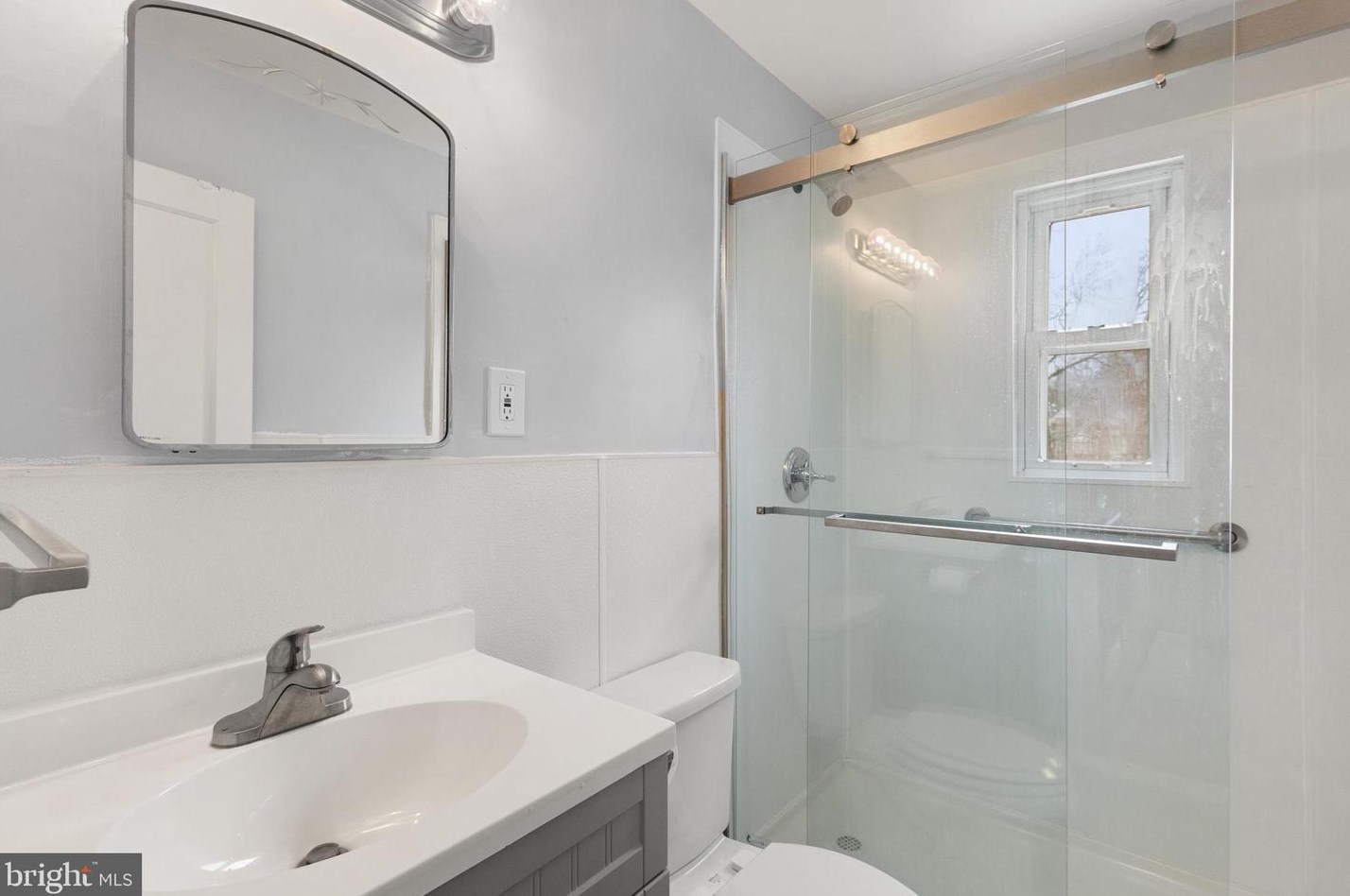 5573 Elderon Ave, Baltimore MD 21215-4247 exterior