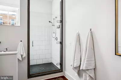 801 Park Avenue, Baltimore, MD 21201 - Photo 42