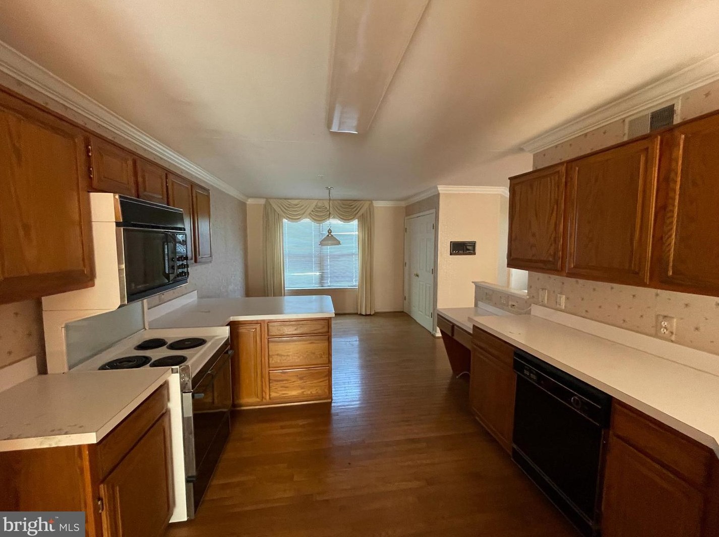 5247 Downing Rd, Baltimore, MD 21212-4114