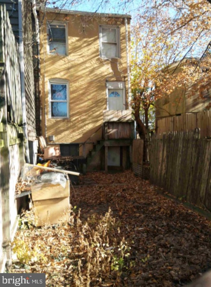 50 Stockton St, Baltimore, MD 21223-2650
