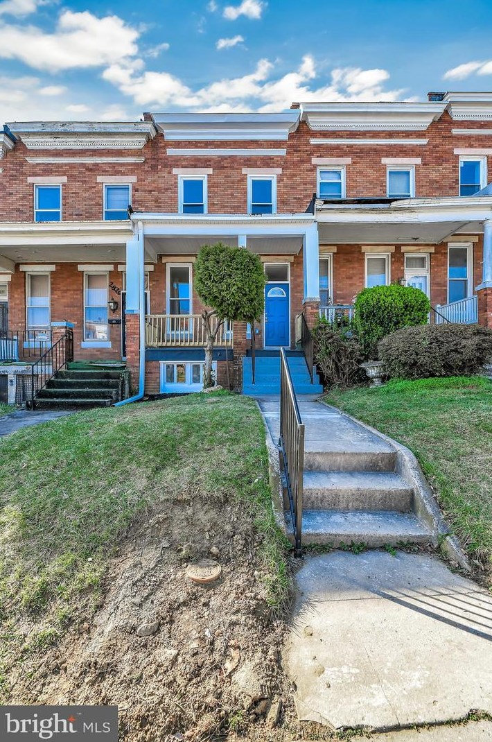 2831 Clifton Ave, Baltimore, MD 21216-2827