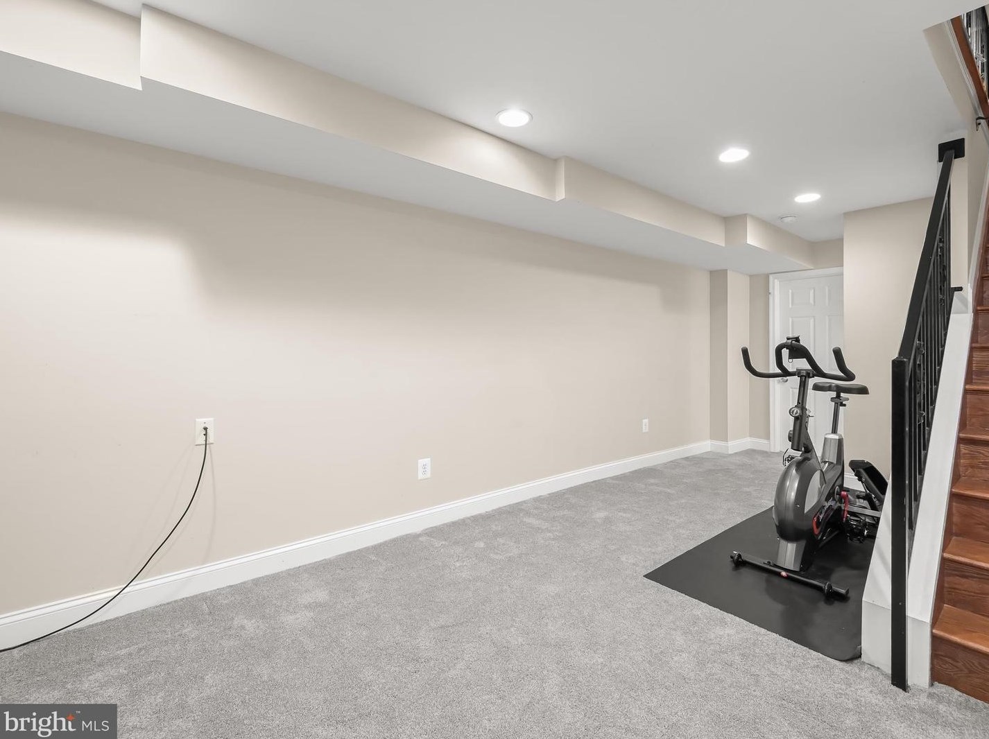 102 Ellwood Ave, Baltimore MD  21224-1307 exterior