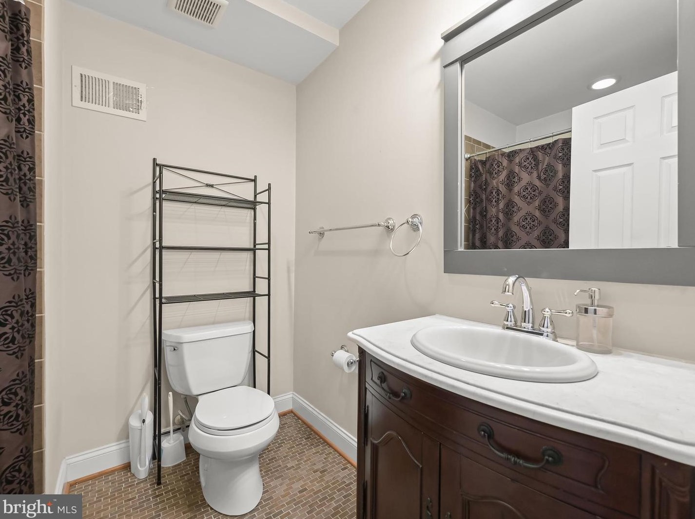 102 Ellwood Ave, Baltimore MD  21224-1307 exterior