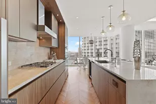 300 International Drive, Baltimore, MD 21202 - Photo 12