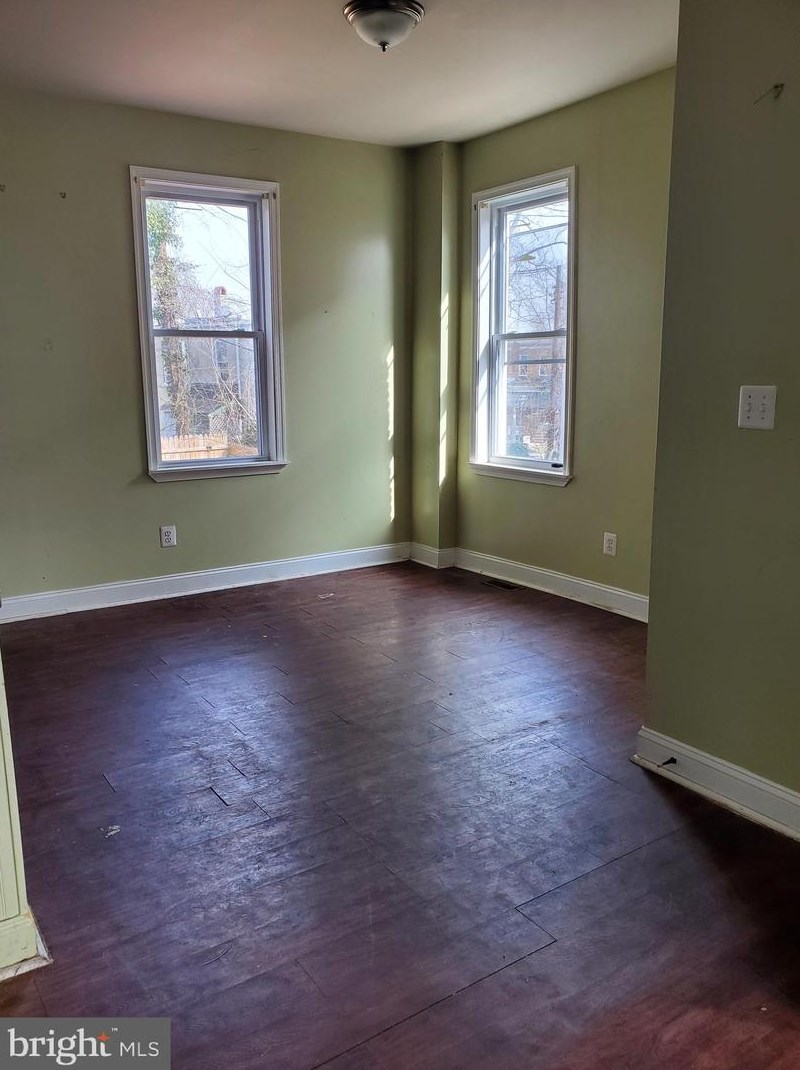 804 Belgian Ave, Baltimore MD 21218-1220 exterior