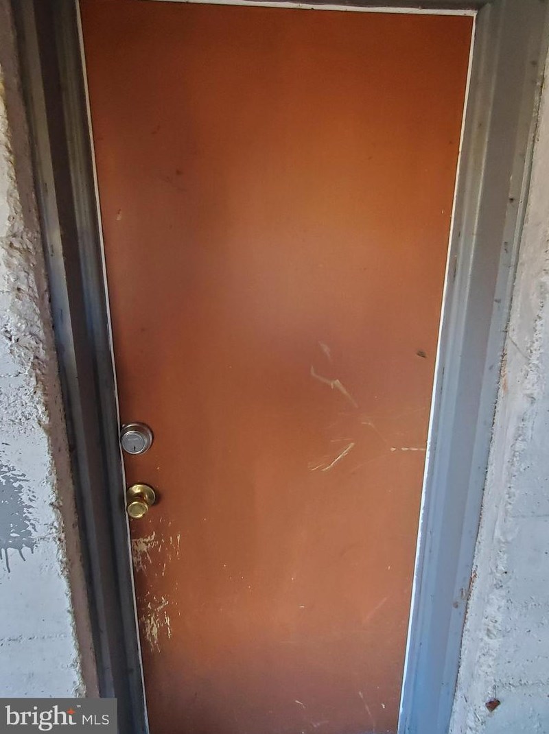 804 Belgian Ave, Baltimore MD 21218-1220 exterior