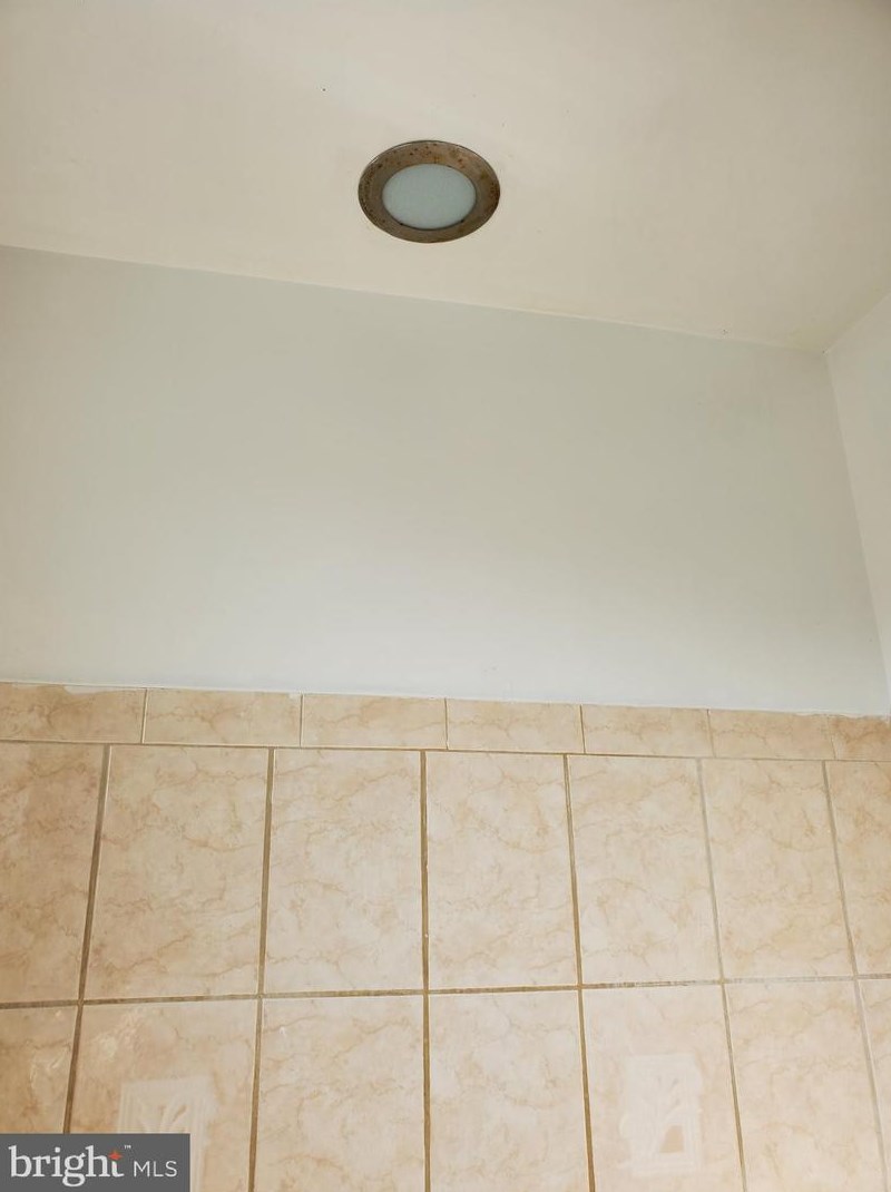 804 Belgian Ave, Baltimore MD 21218-1220 exterior