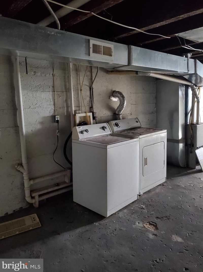 804 Belgian Ave, Baltimore MD 21218-1220 exterior