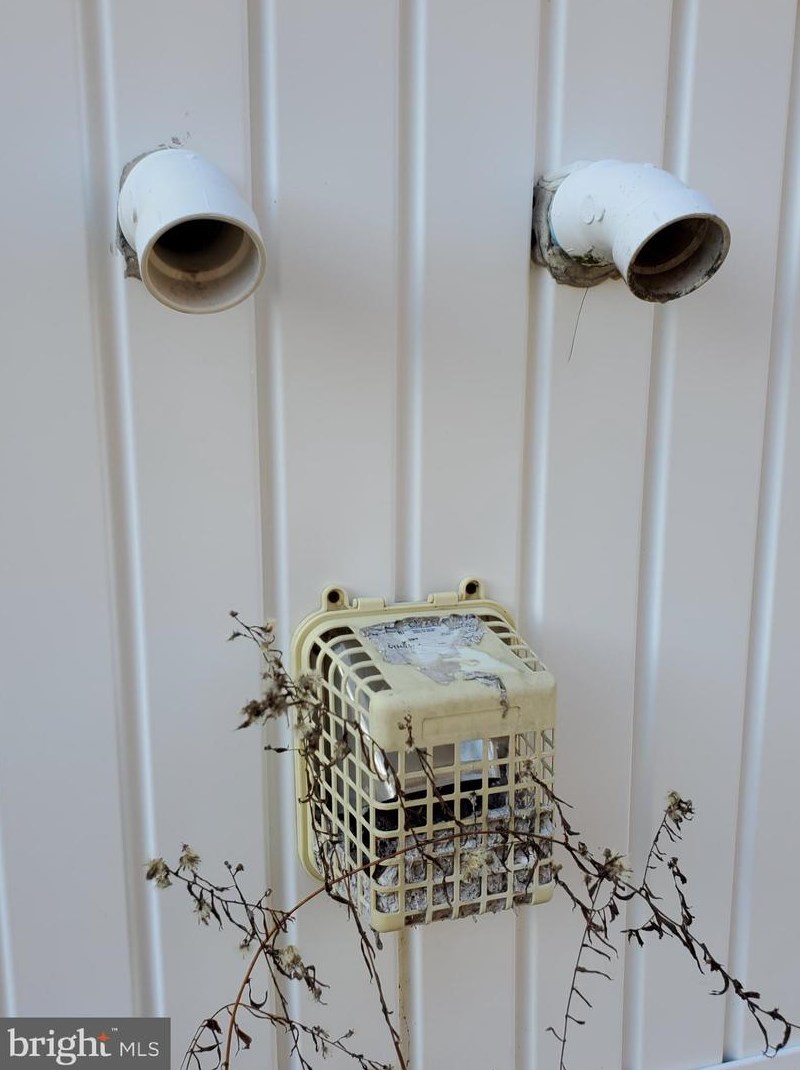 804 Belgian Ave, Baltimore MD 21218-1220 exterior