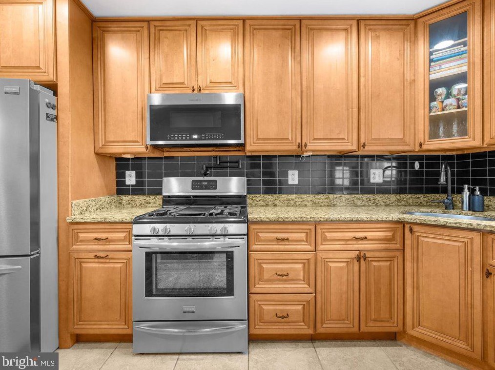 1411 Reynolds St, Baltimore MD  21230-5318 exterior