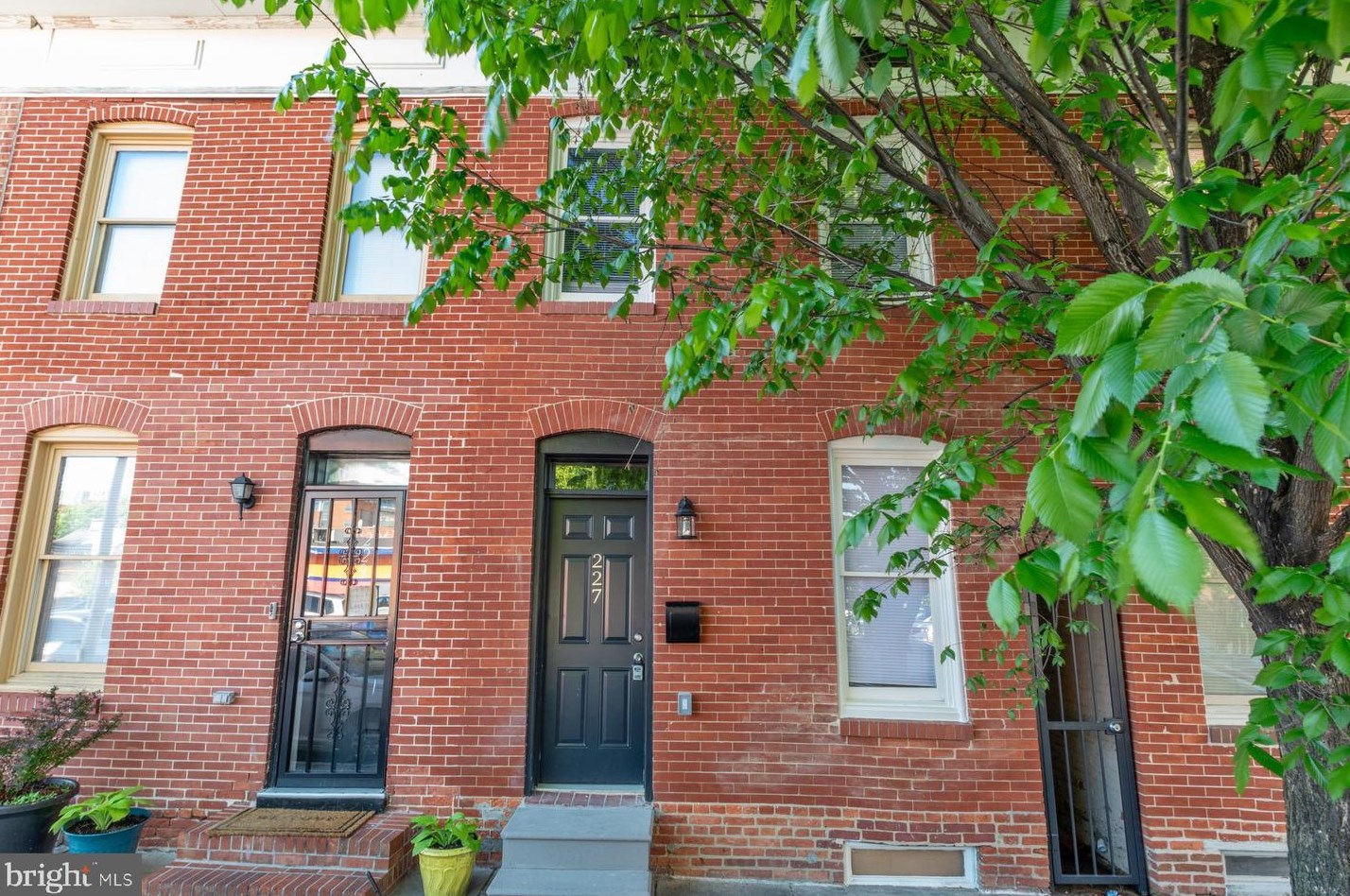 227 N Castle St, Baltimore, MD 21231