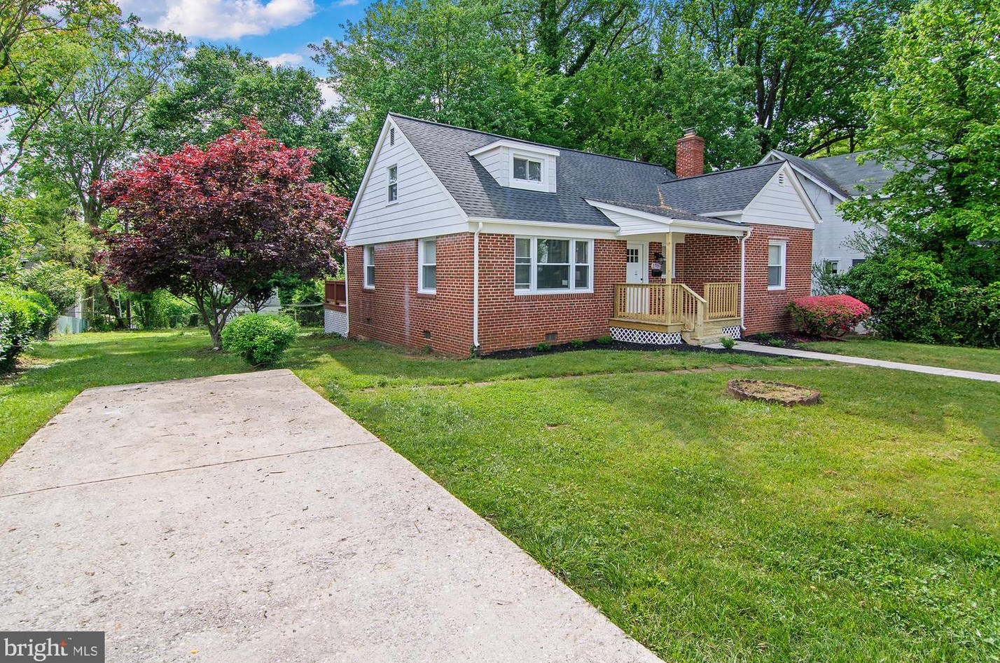 2700 Beethoven Ave, Baltimore, MD 21207-6754
