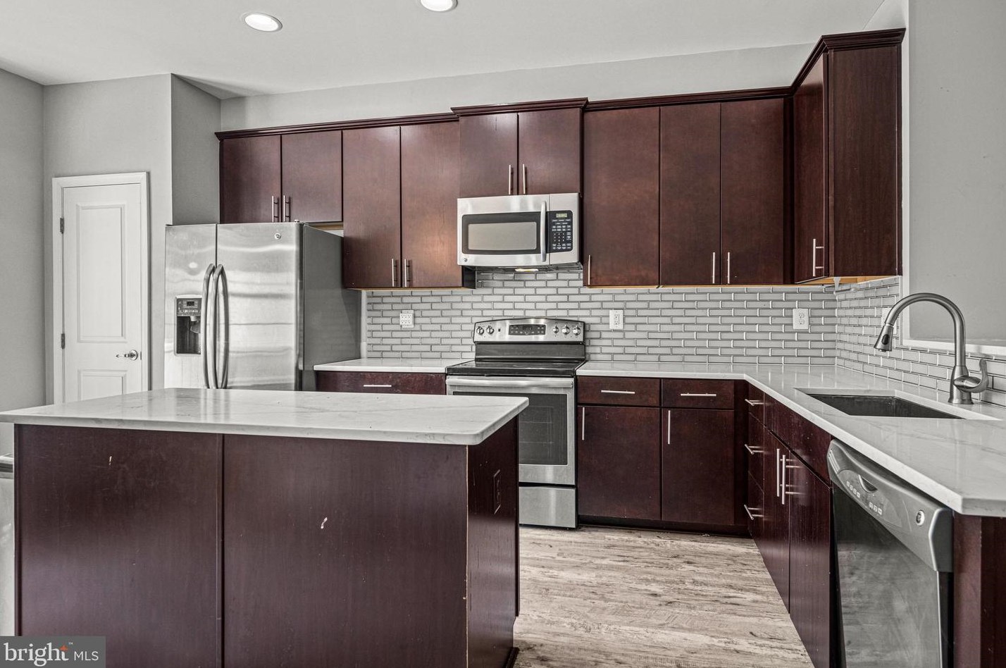 4503 Foster Ave, Baltimore MD  21224-3699 exterior