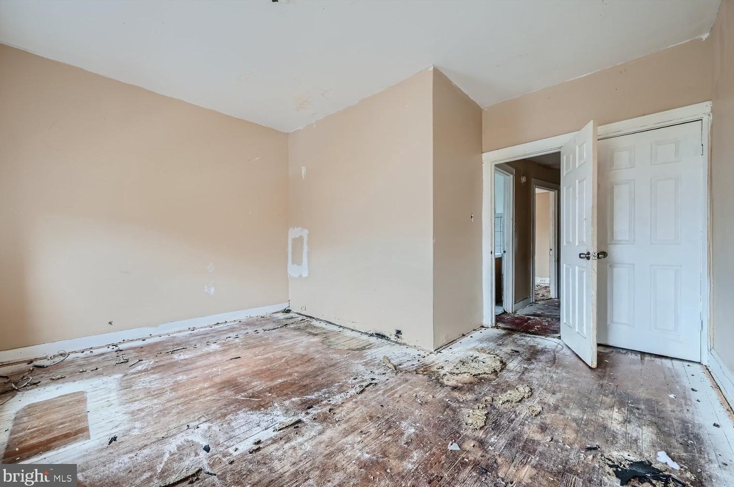 3100 Kenyon Ave, Baltimore MD  21213-2122 exterior