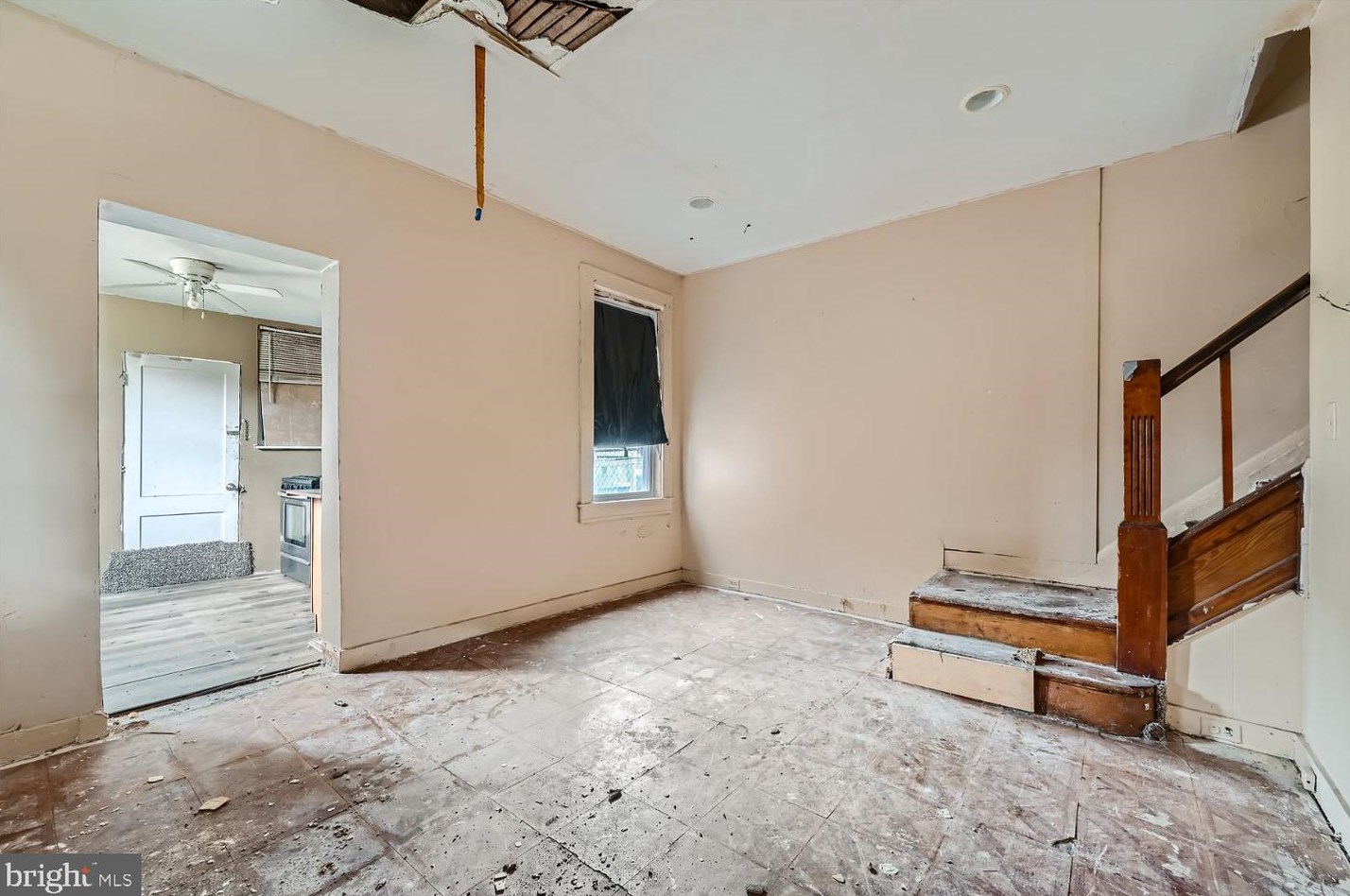 3100 Kenyon Ave, Baltimore MD  21213-2122 exterior