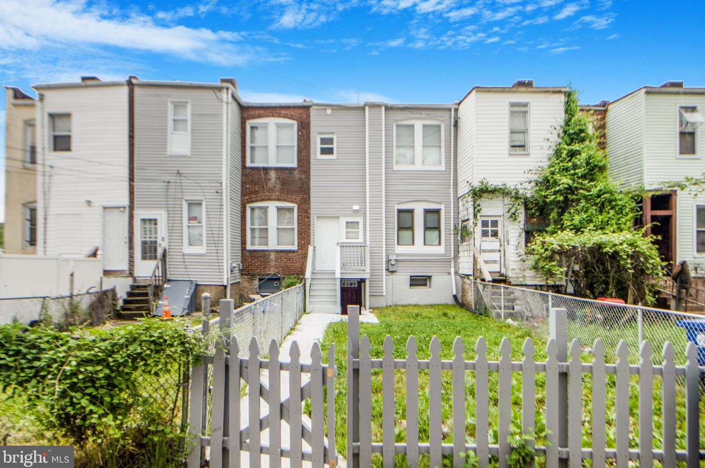 3904 Hayward Ave, Baltimore MD 21215-5038 exterior