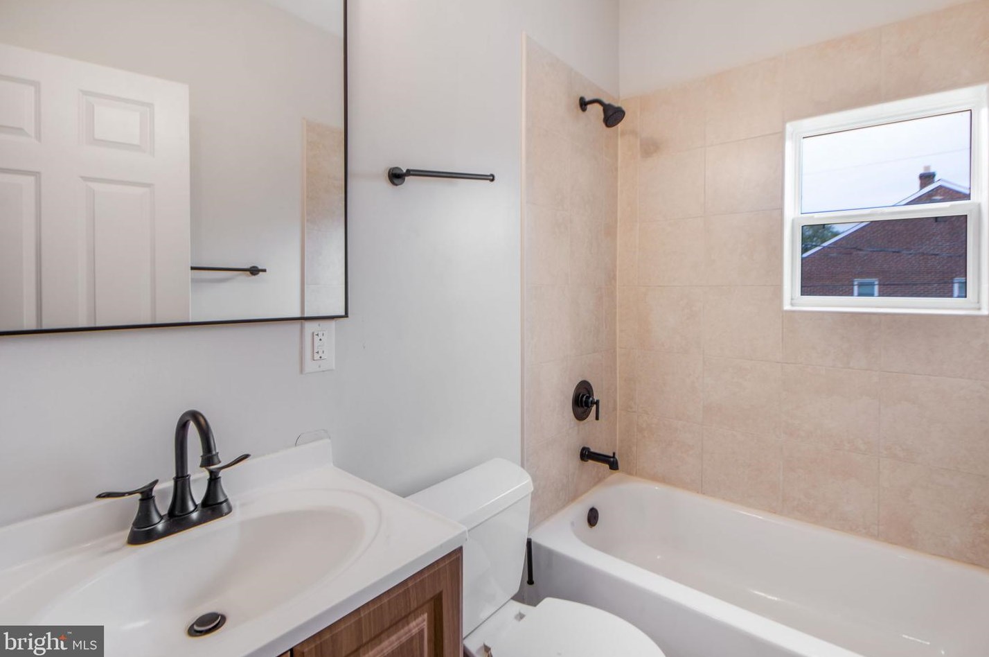 3904 Hayward Ave, Baltimore MD 21215-5038 exterior