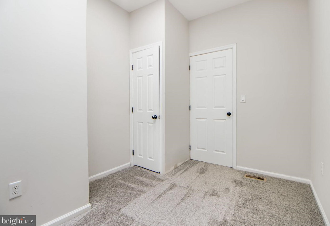 3904 Hayward Ave, Baltimore MD 21215-5038 exterior