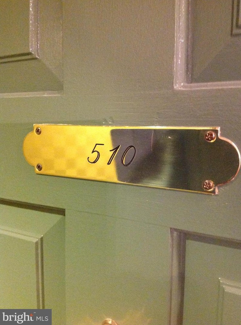 250 President St, Baltimore MD  21202-4436 exterior