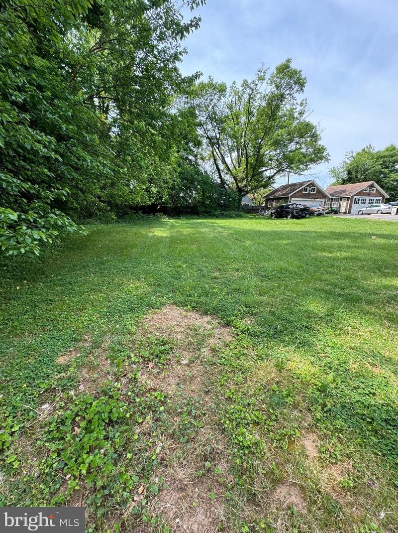 4319 Bayonne Ave, Baltimore MD 21206-2836 exterior