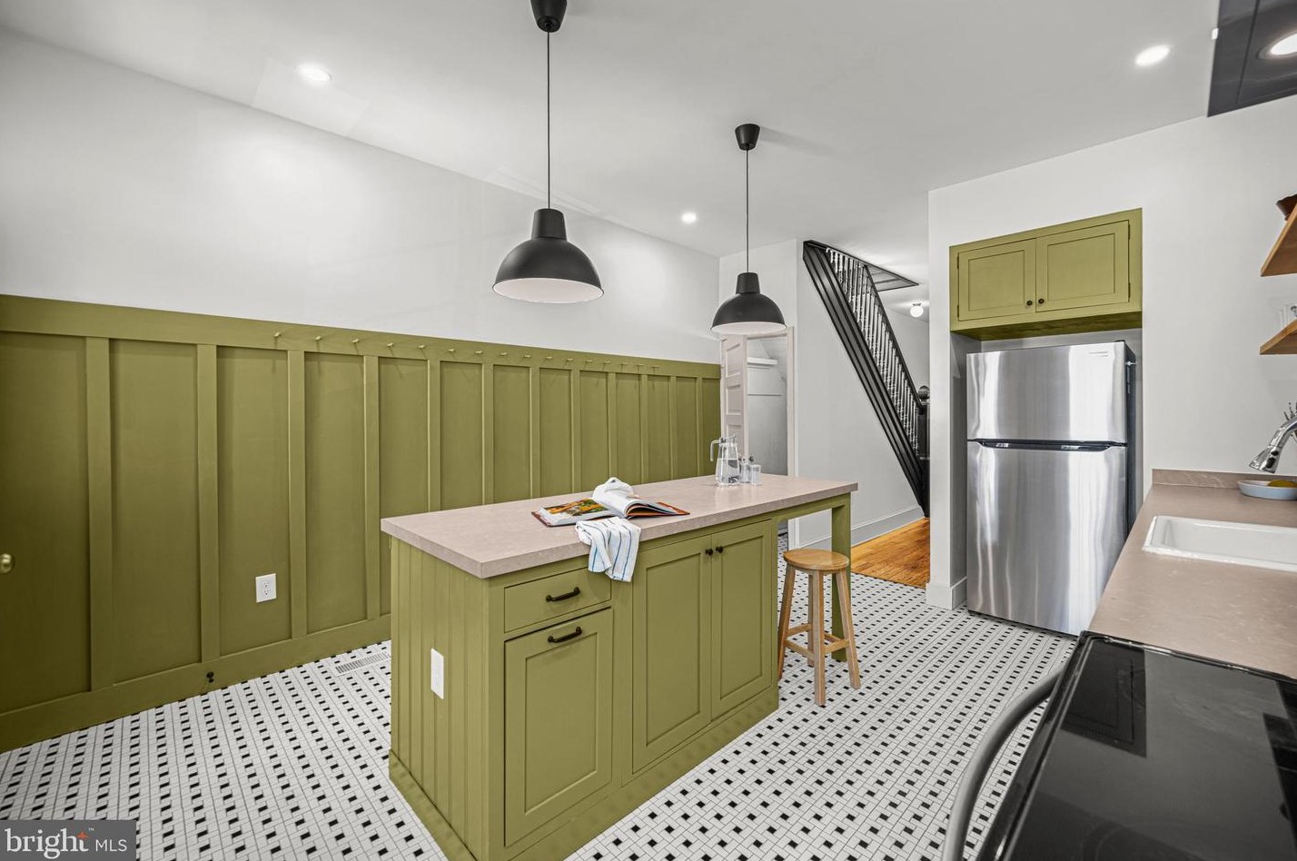 4022 Falls Rd, Baltimore MD  21211-1740 exterior