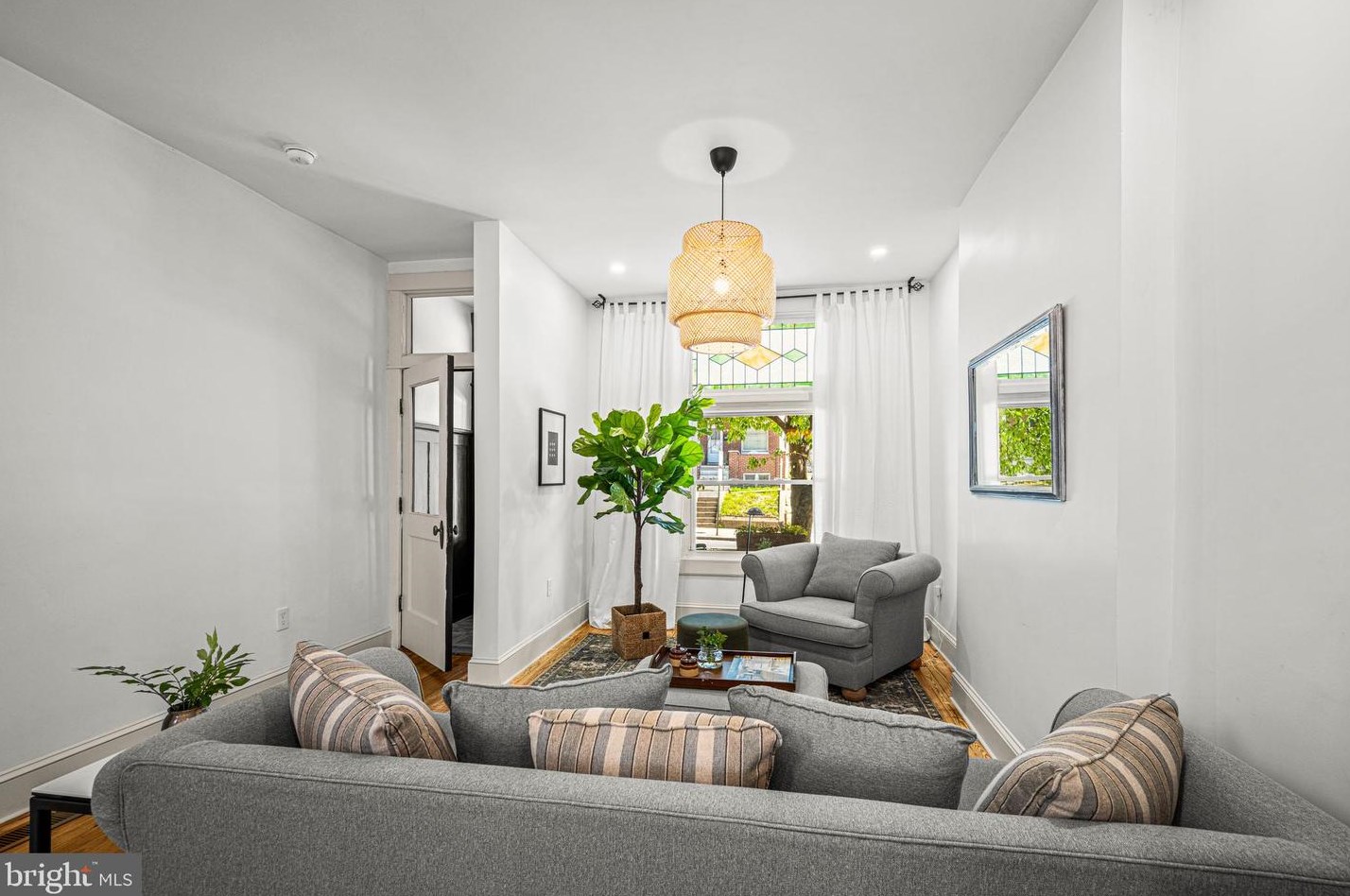 4022 Falls Rd, Baltimore MD  21211-1740 exterior