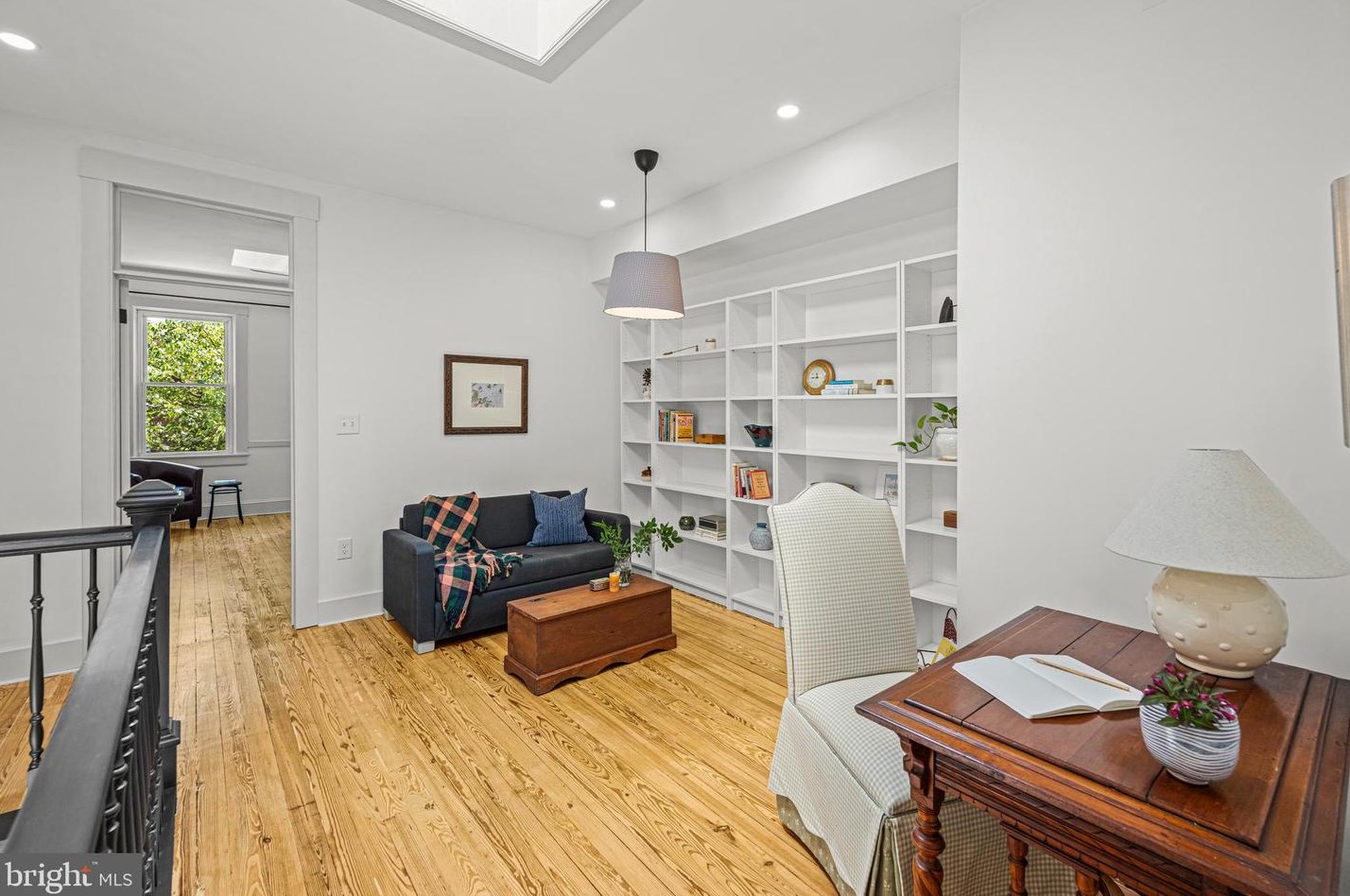 4022 Falls Rd, Baltimore MD  21211-1740 exterior