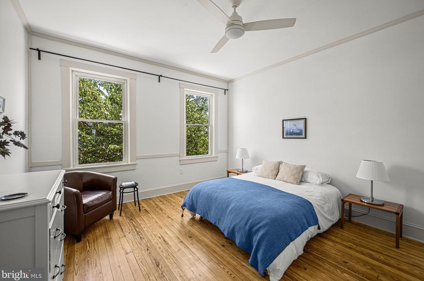 4022 Falls Rd, Baltimore MD  21211-1740 exterior