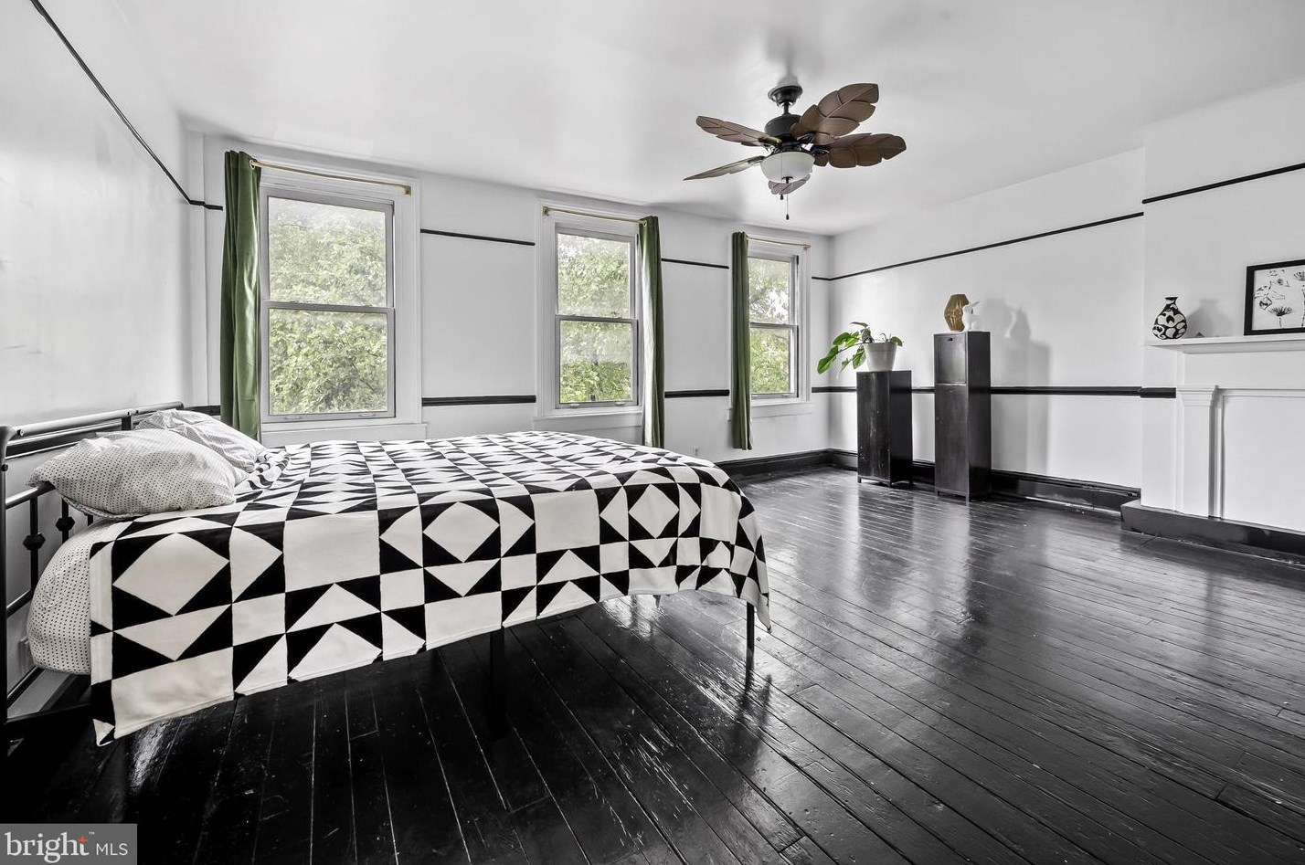 1405 Hollins St, Baltimore MD  21223-2417 exterior
