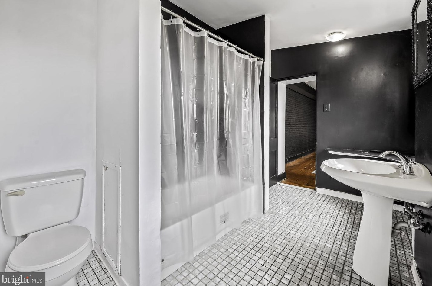 1405 Hollins St, Baltimore MD  21223-2417 exterior