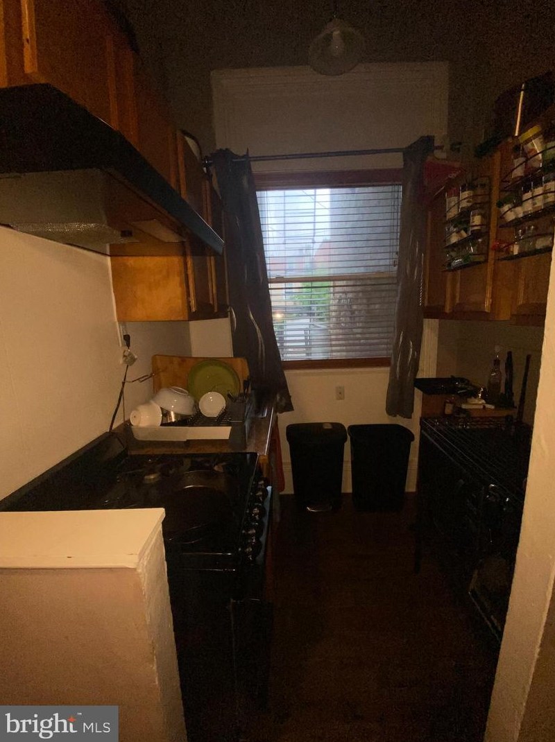 1407 Mcculloh St #2, Baltimore, MD 21217