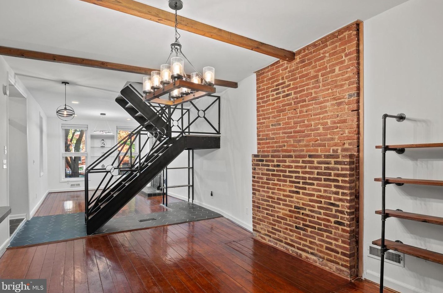808 Hollins St, Baltimore MD  21201-1004 exterior